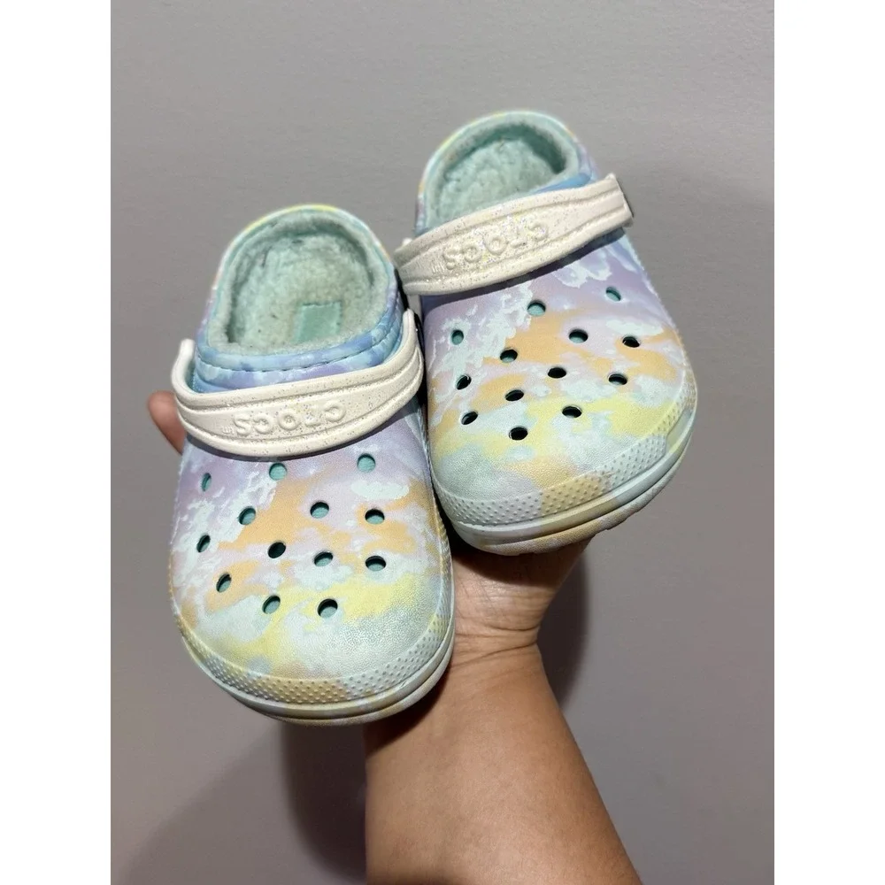 Crocs Kid's Classic Tie Dye Clouds Lined Clog Kid's Slippers Size 12‎ R